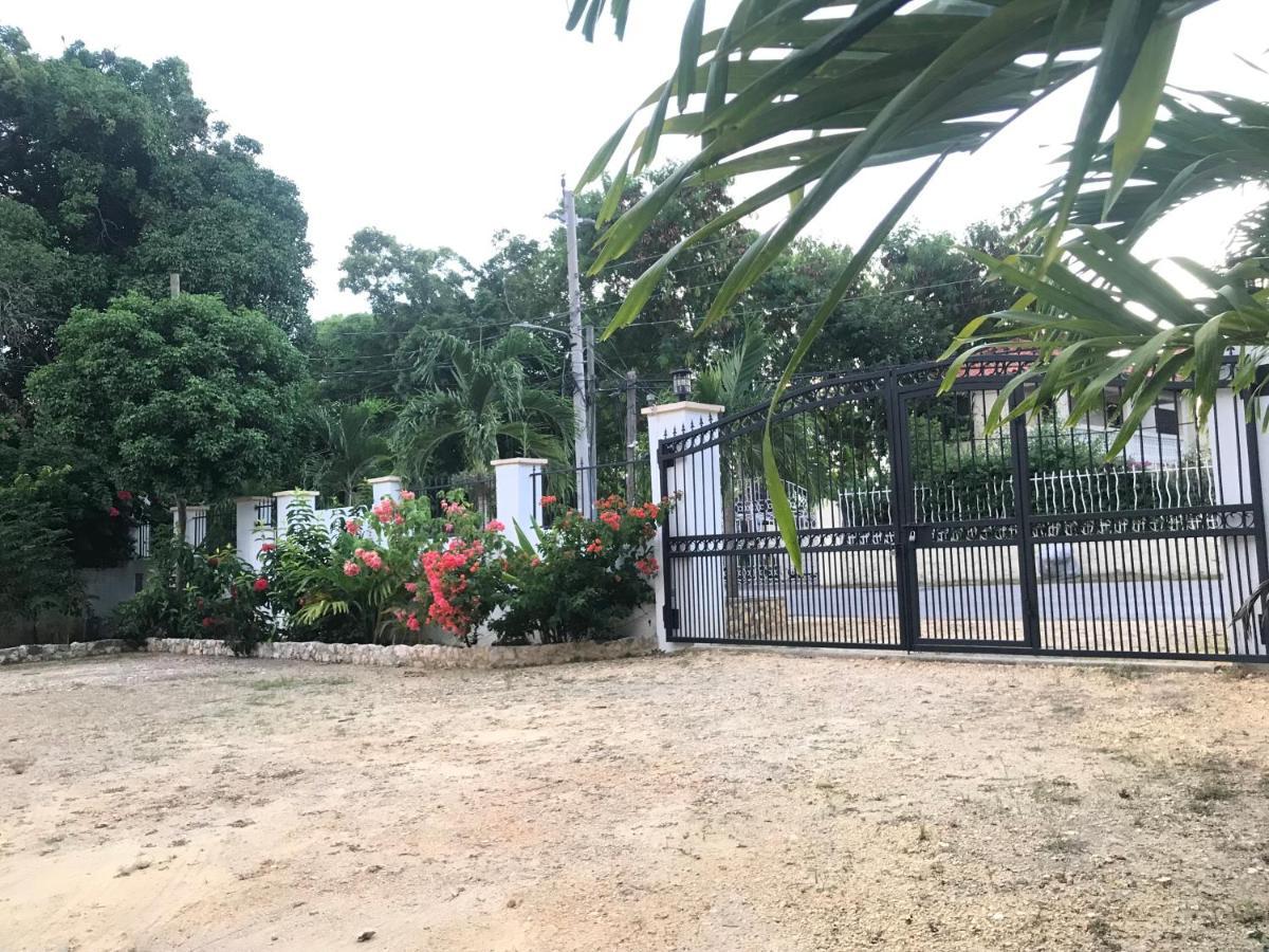 Sommerville Resorts Negril Bagian luar foto